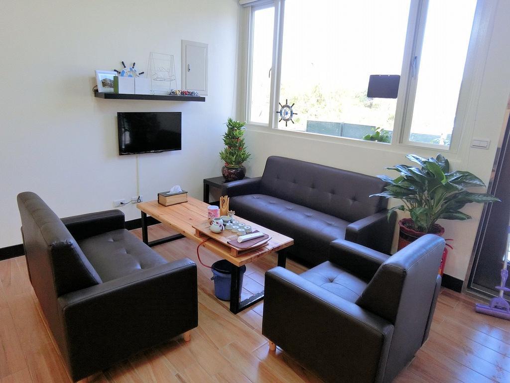 Ferry Bow Apartment Жинченг Екстериор снимка