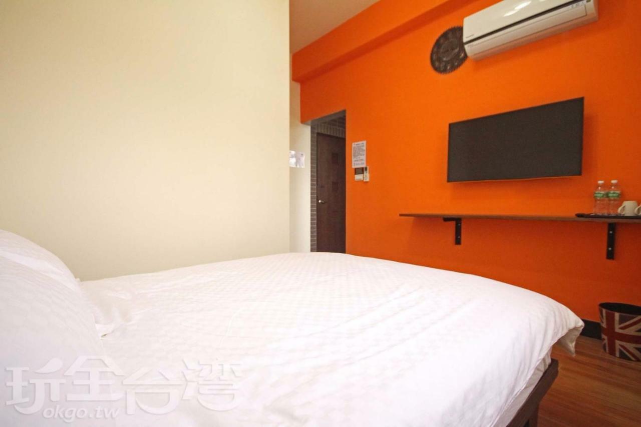 Ferry Bow Apartment Жинченг Екстериор снимка