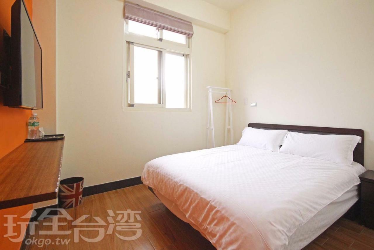 Ferry Bow Apartment Жинченг Екстериор снимка