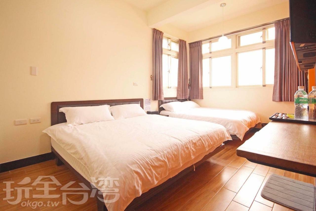 Ferry Bow Apartment Жинченг Екстериор снимка