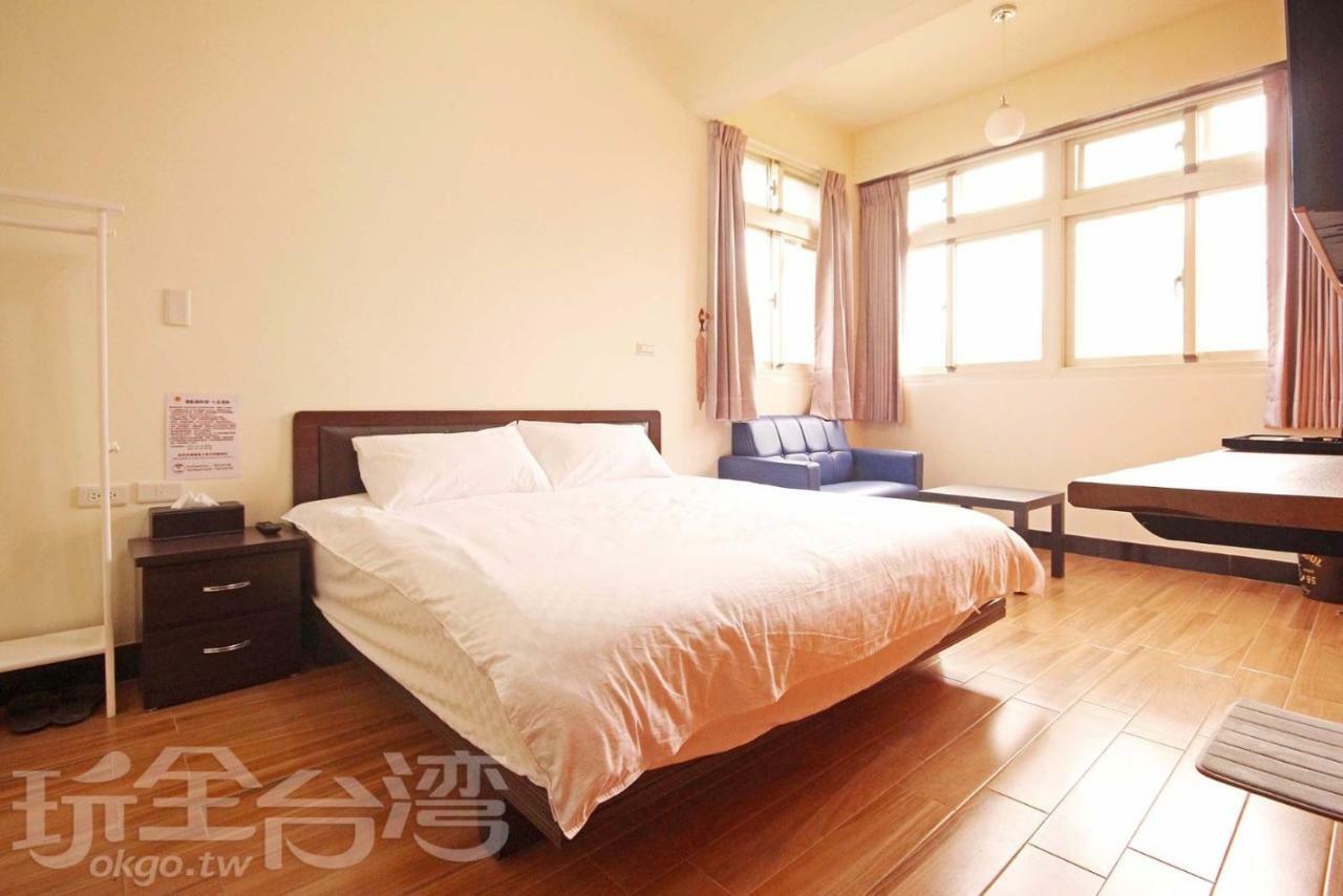 Ferry Bow Apartment Жинченг Екстериор снимка